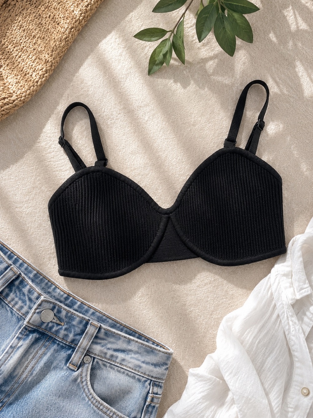 Aritzia Babaton Black Ribbed Skulpt Knit Bra top Medium